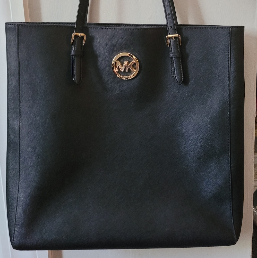 Michael Kors black tote